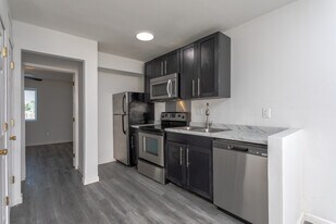 Santa Fe Trails Apartments in Dallas, TX - Building Photo