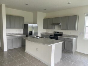2288 Tay Wes Dr in St. Cloud, FL - Building Photo - Building Photo