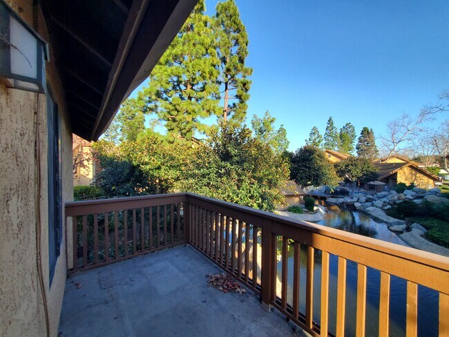 203 Tangelo in Irvine, CA - Building Photo - Building Photo