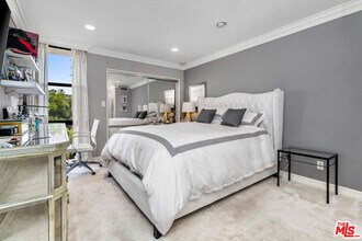 11750 W Sunset Blvd in Los Angeles, CA - Building Photo - Building Photo