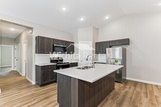 622 Briarbrook in Wichita, KS - Building Photo - Building Photo