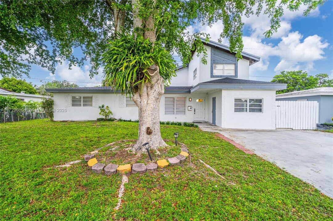 1165 SW 4th Ter in Pompano Beach, FL - Building Photo