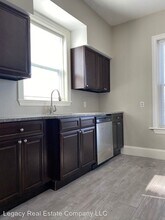 15 Woodbine St in Providence, RI - Building Photo - Building Photo