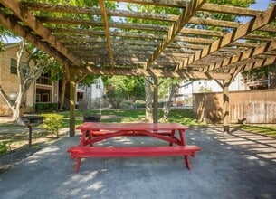 Saddle Creek in Kyle, TX - Building Photo - Building Photo