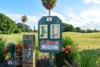 3050 N Palm Aire Dr in Pompano Beach, FL - Building Photo - Building Photo