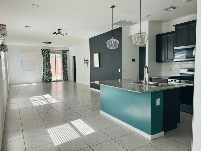 14228 W Willow Ave in Surprise, AZ - Building Photo - Building Photo
