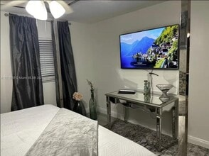 910 SE Ocean Ave in Stuart, FL - Building Photo - Building Photo