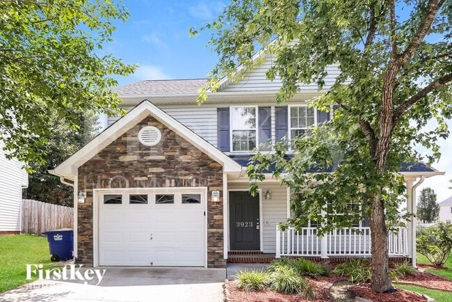 property at 3923 Heather View Ln