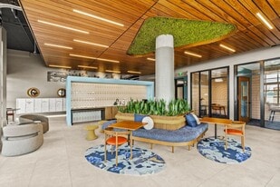 Portal Eugene in Eugene, OR - Building Photo