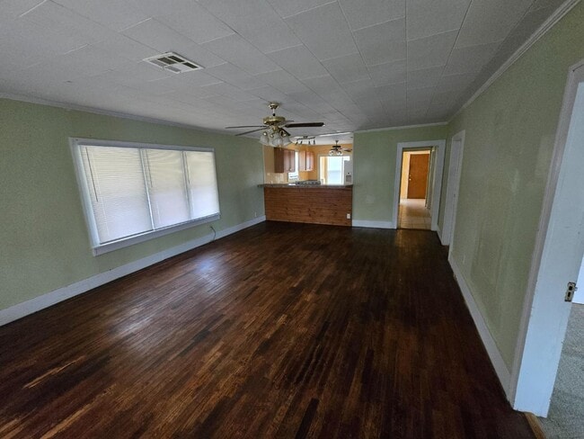 221 E Lincoln Ave in Bristow, OK - Building Photo - Building Photo