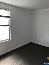 1 Cedar Ln in Paramus, NJ - Building Photo - Building Photo