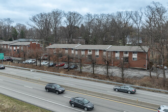 Brooklane Manor Apartments in Greensburg, PA - Building Photo - Building Photo