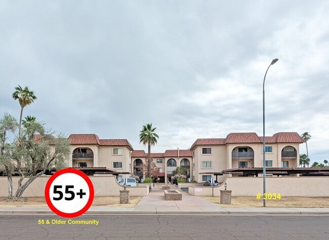 property at 3033 E Devonshire Ave