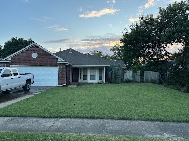 8909 N 125th E Ave in Owasso, OK - Building Photo