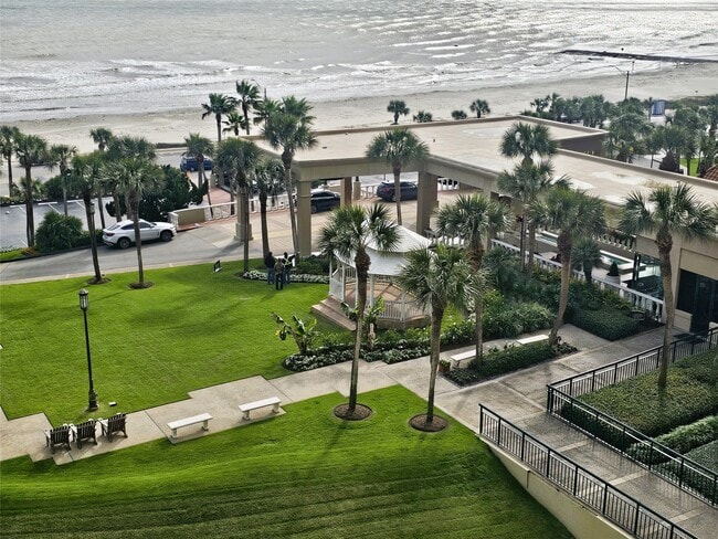 property at 5220 Seawall Blvd