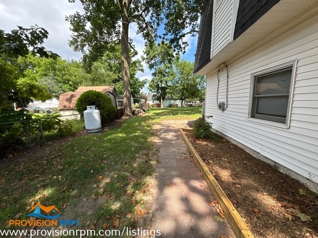 7828 Bodkin View Dr in Pasadena, MD - Building Photo - Building Photo