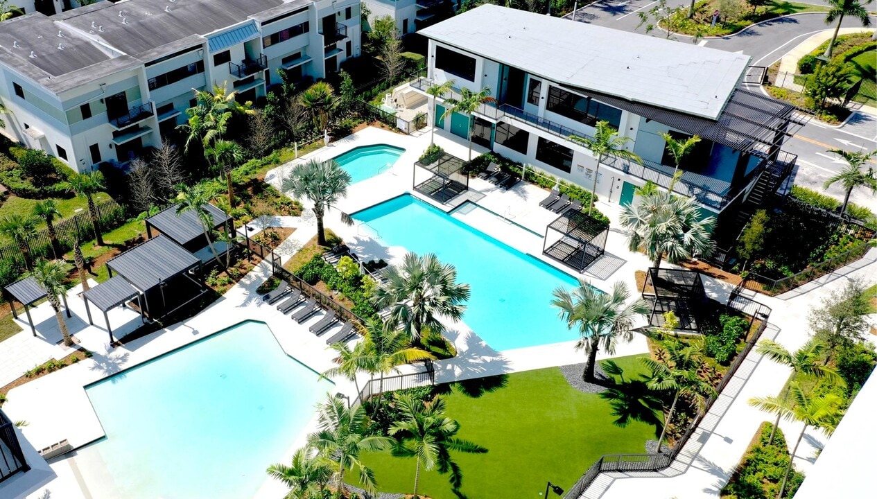 Pixl in Plantation, FL - Foto de edificio
