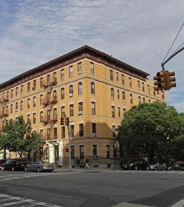 190 Wadsworth Ave in New York, NY - Foto de edificio