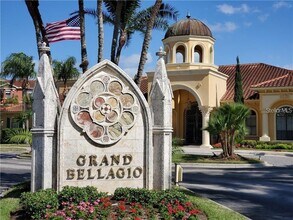 2725 Via Cipriani in Clearwater, FL - Building Photo - Building Photo