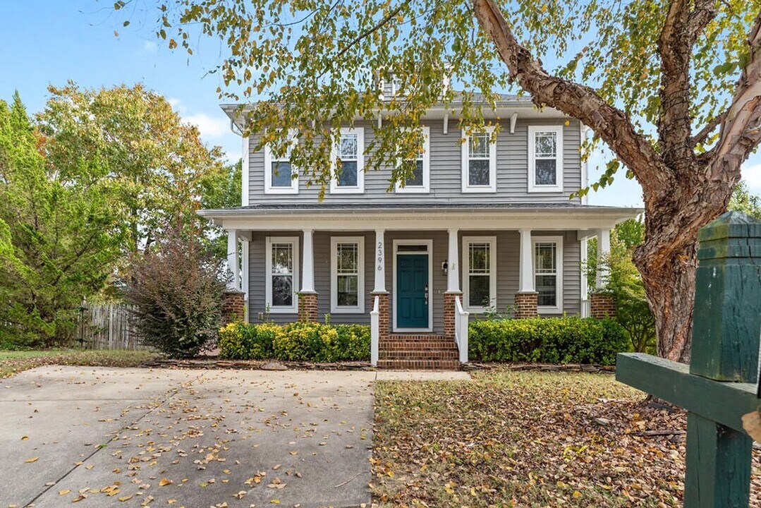 2396 Sapphire Valley Dr in Raleigh, NC - Building Photo