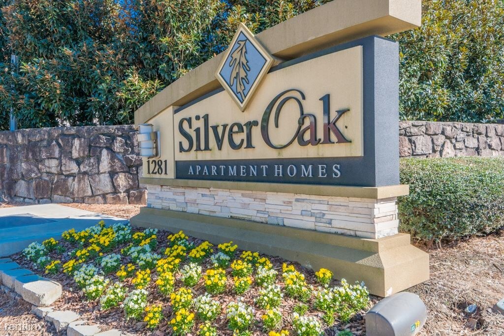 Silver Oak Apartments in Clarkston, GA