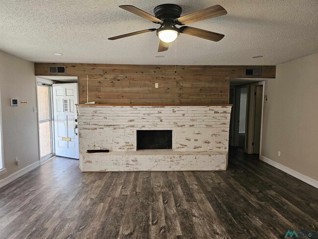 property at 201 Utah Dr