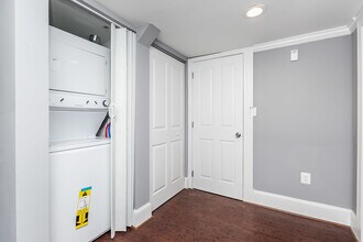 1724 Saint Paul St, Unit #1 in Baltimore, MD - Foto de edificio - Building Photo