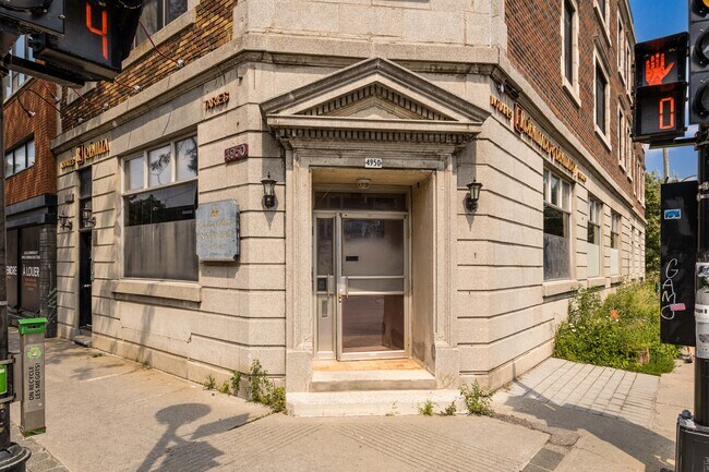 4950 Wellington Rue in Montréal, QC - Building Photo - Building Photo