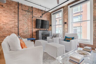 711 S Dearborn St in Chicago, IL - Building Photo - Building Photo