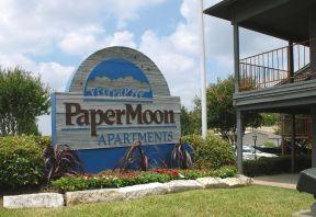 Paper Moon Apartments in Huntsville, TX - Building Photo