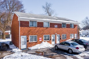 5664 Harschel Dr in Toledo, OH - Building Photo