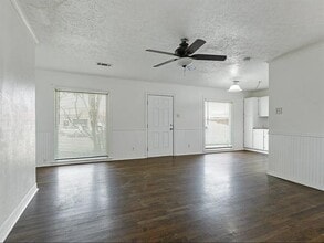 6950 Hillcrest Ave in Dallas, TX - Building Photo - Building Photo