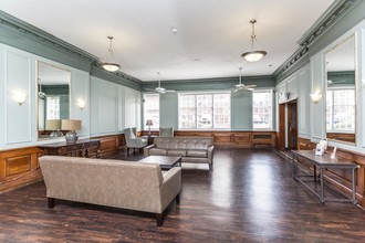 Shaker House & Shaker Town House in Cleveland, OH - Building Photo - Interior Photo