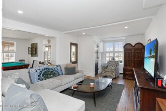 64 Asbury Ave in Ocean Grove, NJ - Building Photo - Building Photo