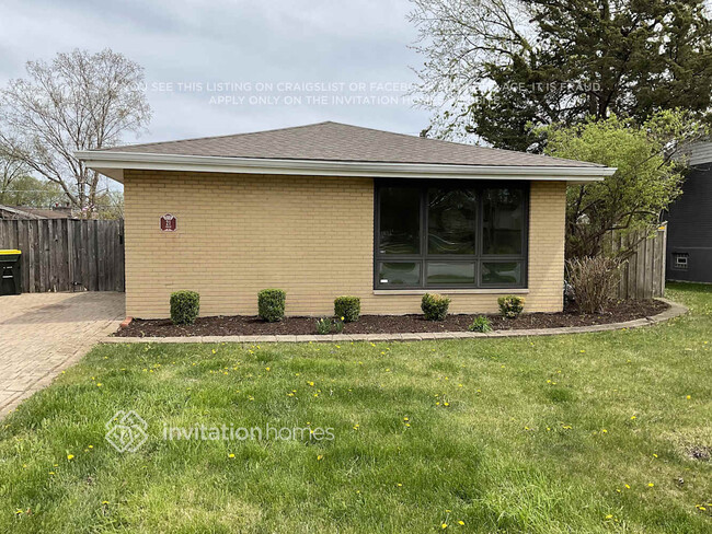 property at 21 Julie Dr