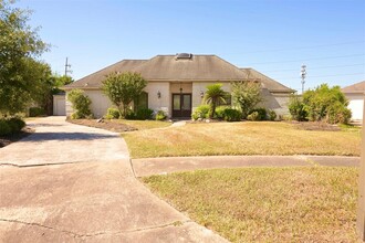 15327 Alta Mesa Dr in Houston, TX - Building Photo - Building Photo