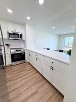 Stonewood Village in Downey, CA - Building Photo
