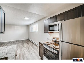 3670 S Lowell Blvd in Denver, CO - Foto de edificio - Building Photo