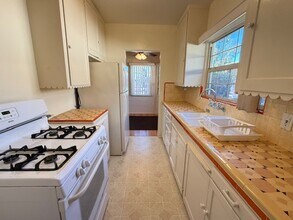 4689 E Mountain View Dr in San Diego, CA - Building Photo - Building Photo