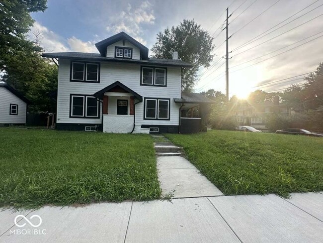 property at 1135 Fairfield Ave