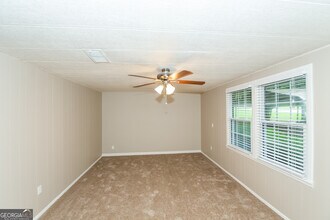 1101 Adrian Cir SW in Conyers, GA - Building Photo - Building Photo