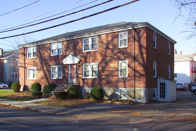 32 Merrymount Ave in Quincy, MA - Building Photo - Building Photo