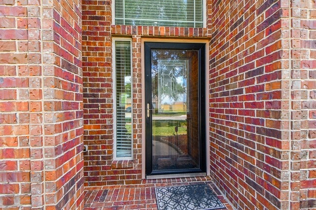 5327 Laura Lee Ln in Pasadena, TX - Building Photo - Building Photo