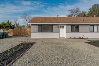 3877 Circle Dr in Loomis, CA - Building Photo - Building Photo