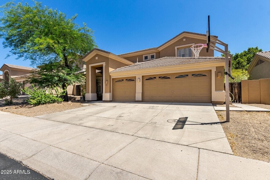 10573 E Sheena Dr in Scottsdale, AZ - Building Photo