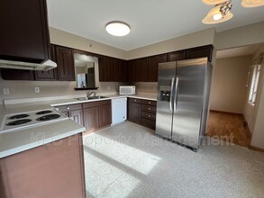 6600 Sheridan Ave in Des Moines, IA - Building Photo - Building Photo