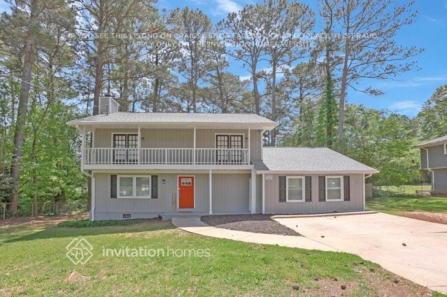 property at 750 Navajo Trail