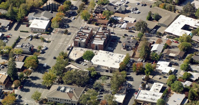 The Mill at Brown in Lafayette, CA - Foto de edificio - Building Photo