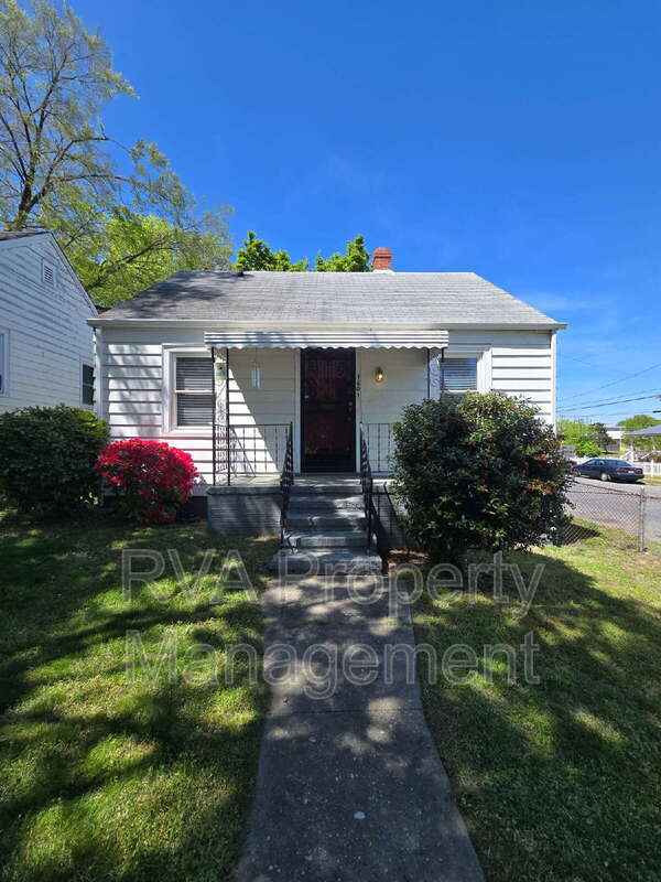 property at 1601 Albany Ave