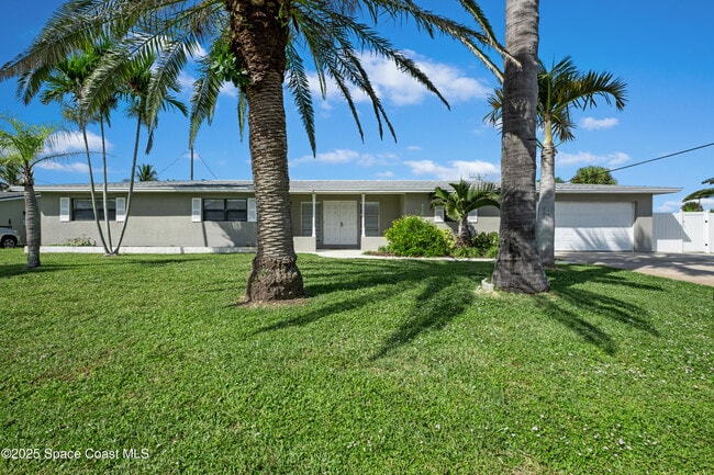 101 Diane Cir in Indialantic, FL - Building Photo - Building Photo